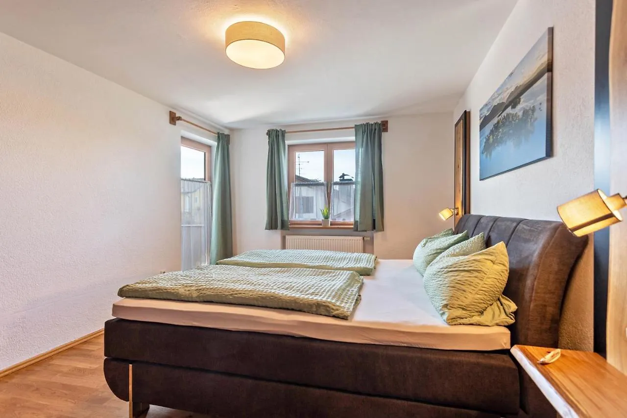 1 Haus Reichl Apartment Gstadt am Chiemsee Germany