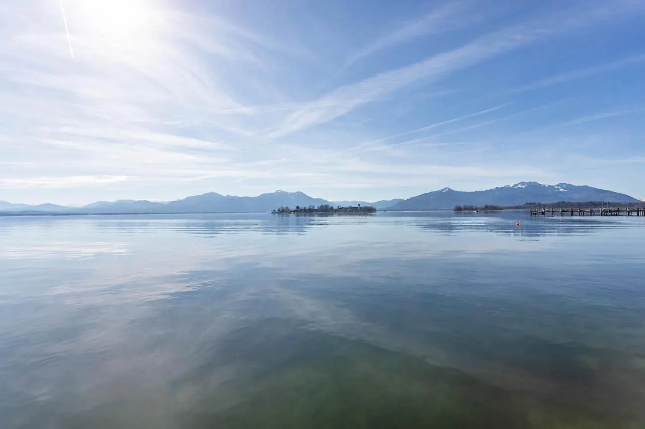 1 Haus Reichl Apartment Gstadt am Chiemsee Germany